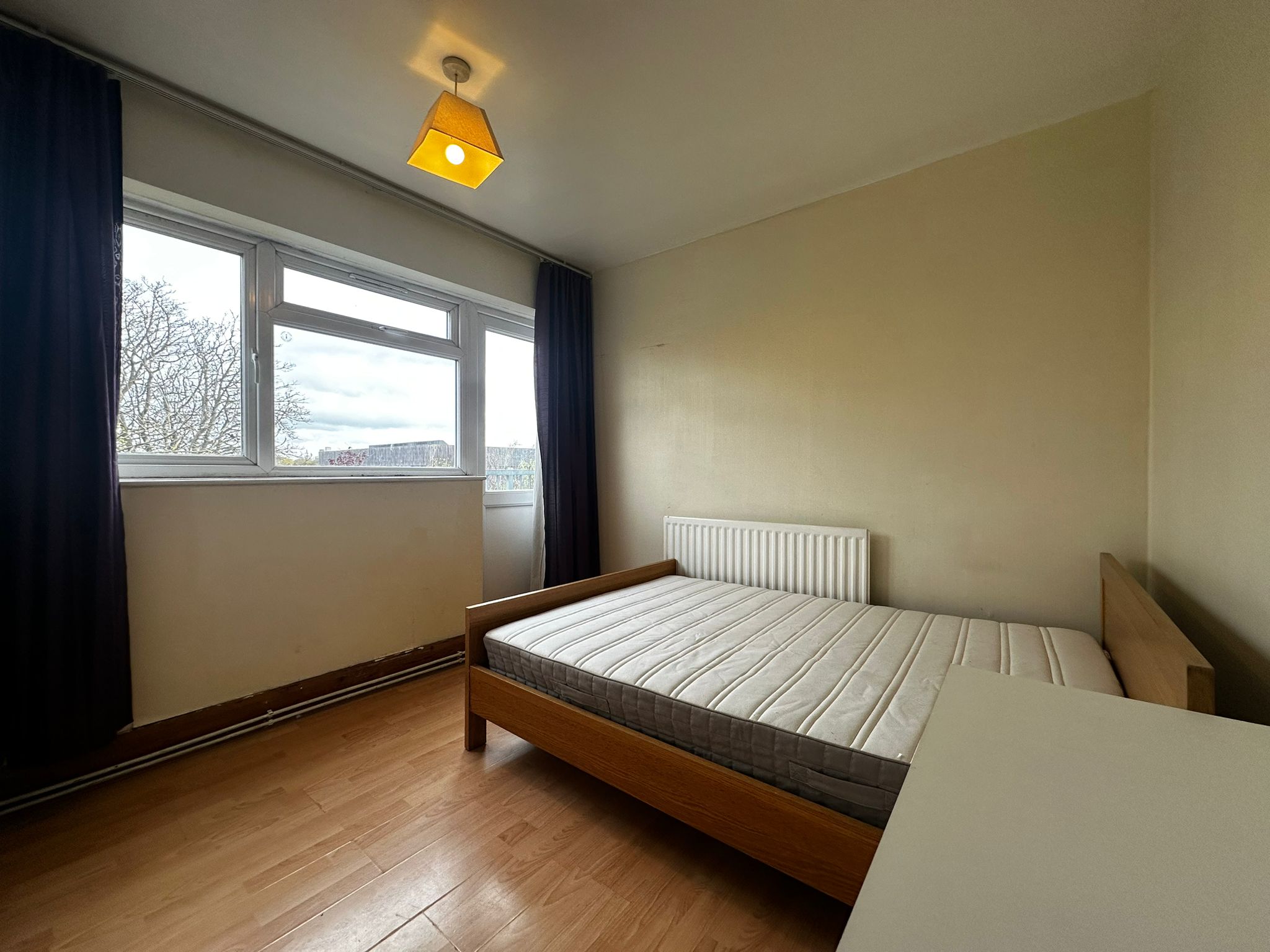 🏡 Spacious 3/4 Bedroom Flat, Mitcham Junction