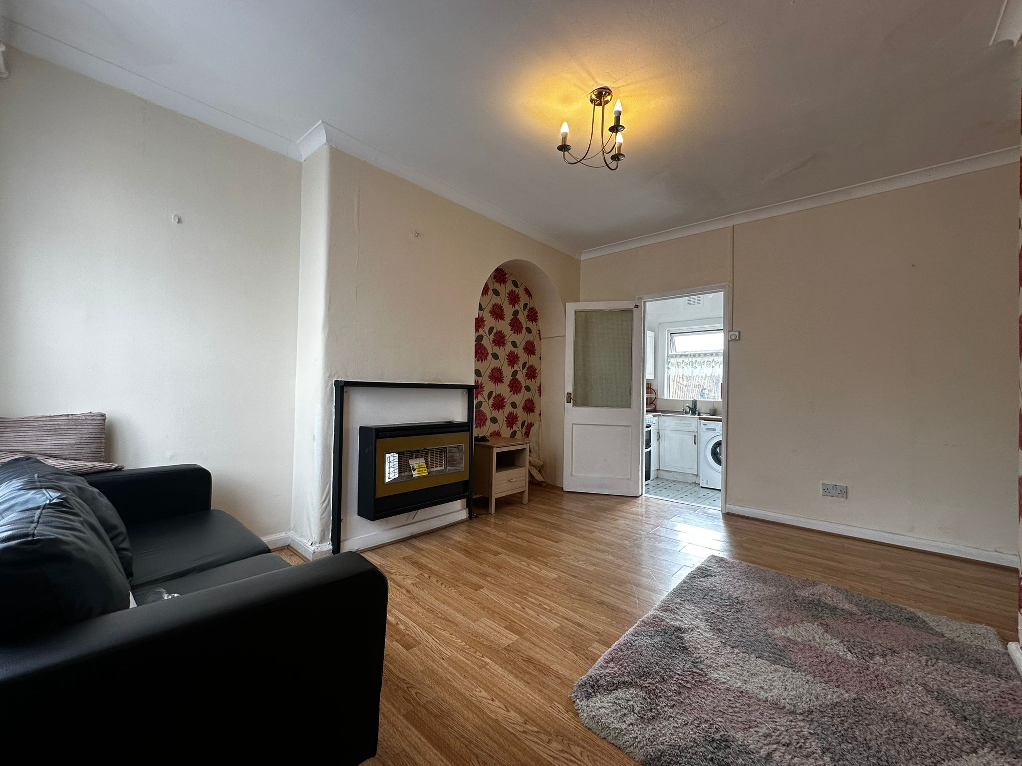 🏡 Charming 3-Bed Family Home – Palmers Road, Norbury 🌿 - Image 13