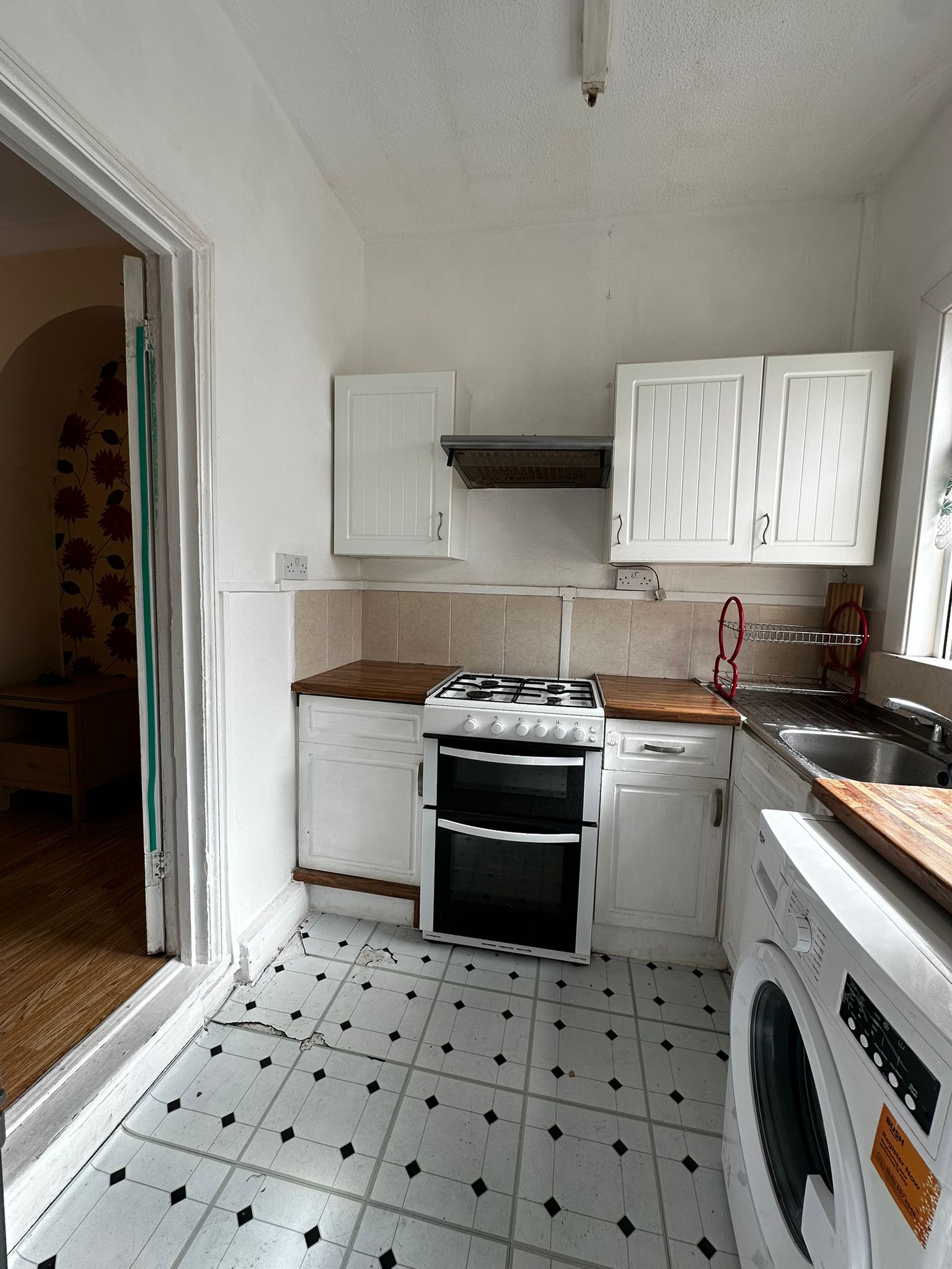 🏡 Charming 3-Bed Family Home – Palmers Road, Norbury 🌿 - Image 15