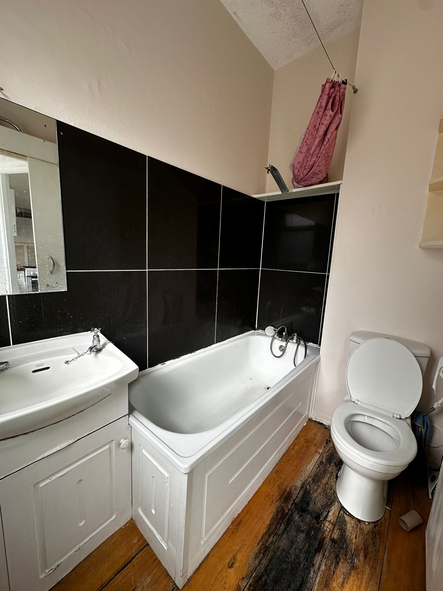 🏡 Charming 3-Bed Family Home – Palmers Road, Norbury 🌿 - Image 16